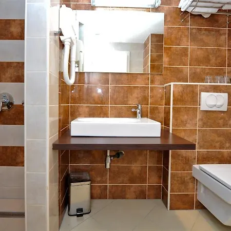 Kastel Hotel 4*