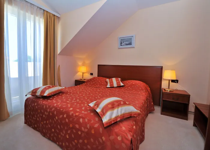 Kastel 4*