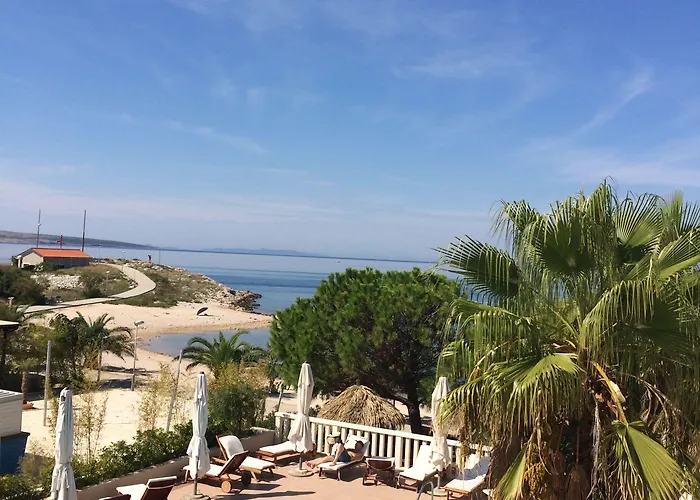 Kastel Otel Povljana
