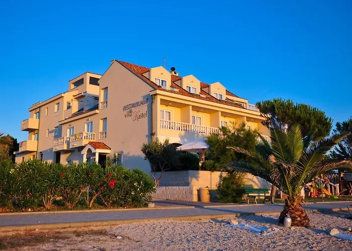Hotell Kastel 4*